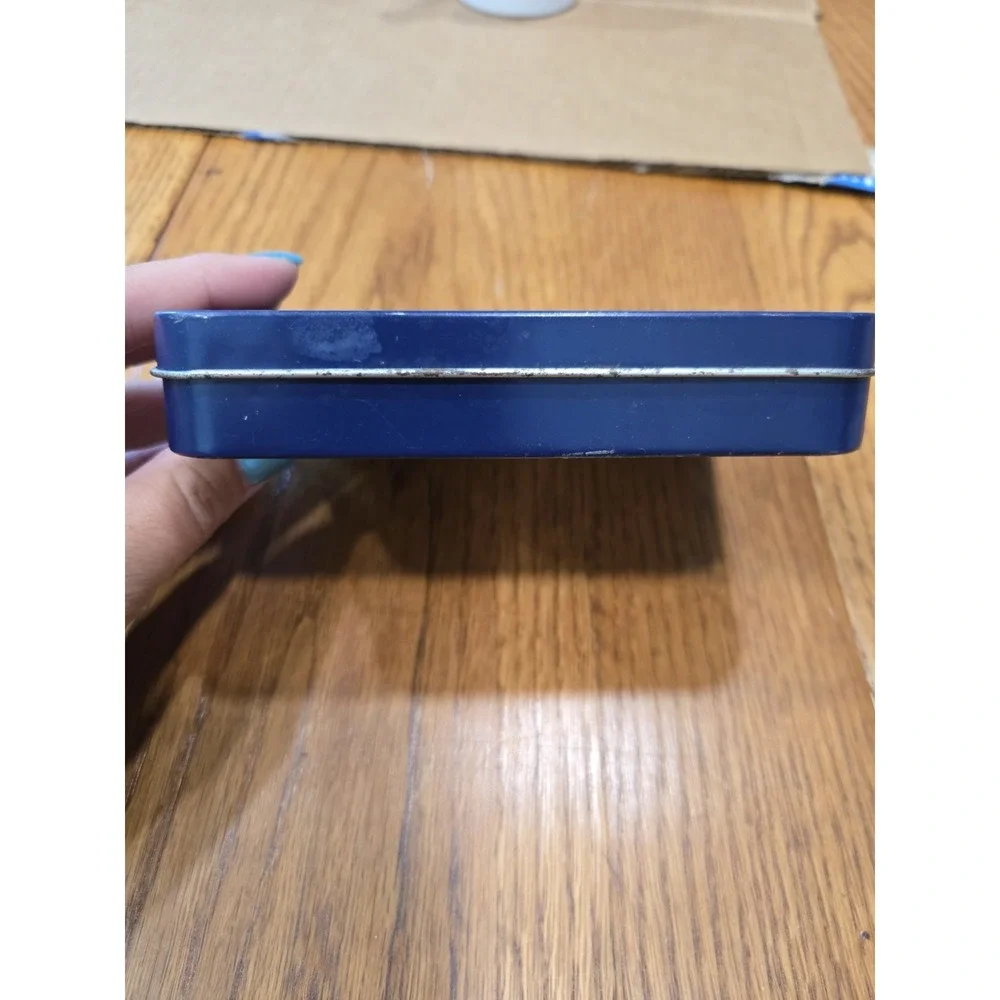 Dockers Men's Leather Bifold Wallet Gift Tin Box Navy Blue Storage Display Case